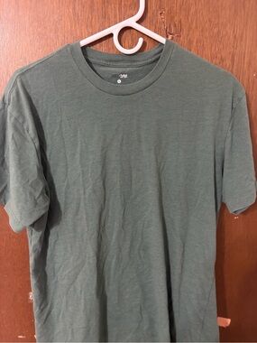 True Classic green t shirt